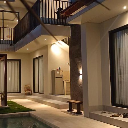 Mega Canggu Guest House Экстерьер фото
