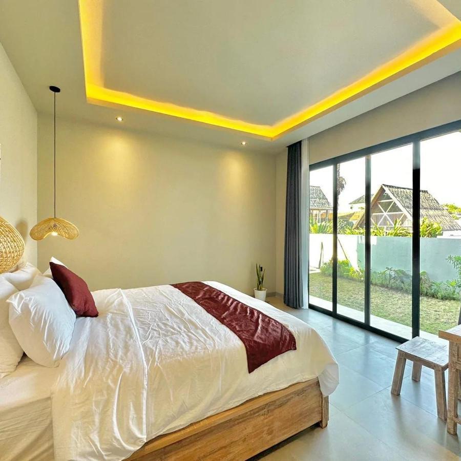 Mega Canggu Guest House Экстерьер фото