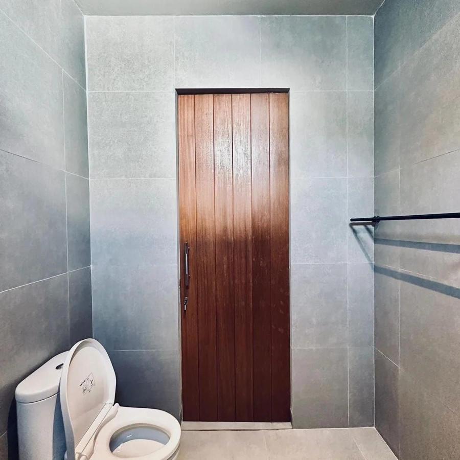 Mega Canggu Guest House Экстерьер фото