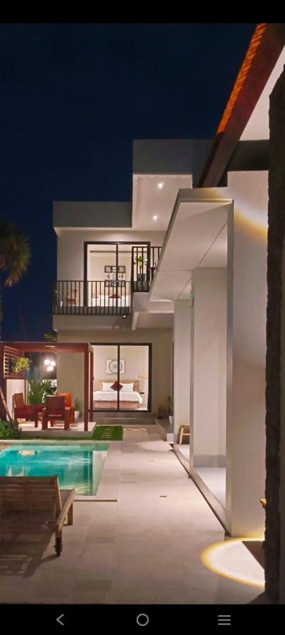 Mega Canggu Guest House Экстерьер фото
